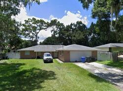  Lakeshore Dr, Lutz FL
