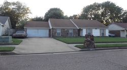 Pre-foreclosure in  BARKSHIRE DR Memphis, TN 38141