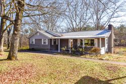 Pre-foreclosure in  MEMORIAL DR Maryville, TN 37803