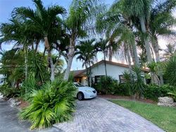 Pre-foreclosure in  SW 103RD AVE Miami, FL 33176