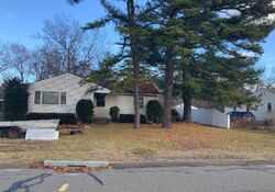  Morin Dr, Easthampton MA