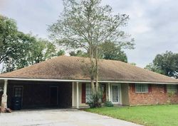 Pre-foreclosure in  CUYHANGA PKWY Baton Rouge, LA 70815