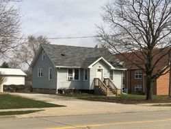Pre-foreclosure in  THEODORE ST Crest Hill, IL 60403
