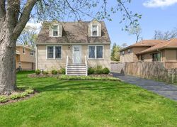 Pre-foreclosure in  N LINCOLN ST Westmont, IL 60559