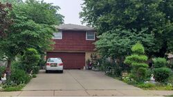 Pre-foreclosure in  NAGLE AVE Burbank, IL 60459