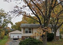 Pre-foreclosure in  PRAIRIE CIR Bolingbrook, IL 60440
