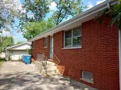 Pre-foreclosure in  SANGAMON ST Steger, IL 60475