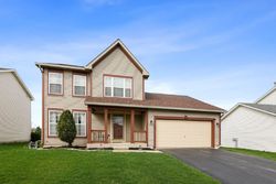 Pre-foreclosure in  WEDGEWOOD CIR Romeoville, IL 60446