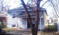 Pre-foreclosure in  CRAIG AVE Louisville, KY 40215