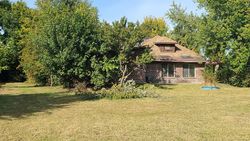 Pre-foreclosure in  NW 16TH ST Ankeny, IA 50023