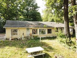 Pre-foreclosure in  N POINT PARK CT Monticello, IN 47960