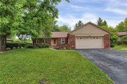 Pre-foreclosure in  LAKE VIEW DR Greenfield, IN 46140