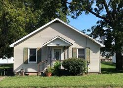 Pre-foreclosure in  W NORTH 4TH ST Shelbyville, IL 62565
