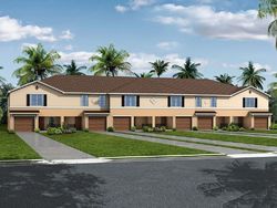 Pre-foreclosure in  MERLOT SIENNA AVE Gibsonton, FL 33534