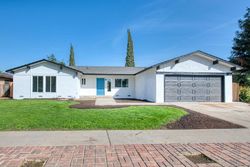 Pre-foreclosure in  W SAMPLE AVE Fresno, CA 93704