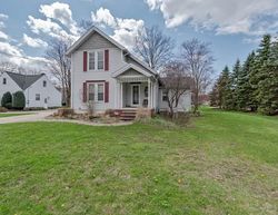 Pre-foreclosure in  COLUMBIA RD Westlake, OH 44145