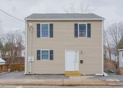 Pre-foreclosure Listing in E MAIN ST MIDDLETOWN, CT 06457