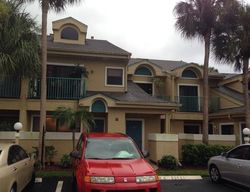 Pre-foreclosure in  EMERALD WOODS DR APT L3 Naples, FL 34108