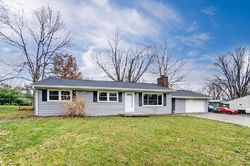 Pre-foreclosure in  BEVERLY LN Middletown, OH 45042