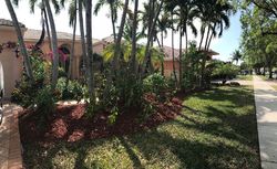 Pre-foreclosure in  NW 89TH TER Hollywood, FL 33024