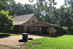 Pre-foreclosure in  SFC 406 Forrest City, AR 72335