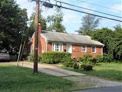 Pre-foreclosure in  WOODSIDE DR Woodbridge, VA 22191