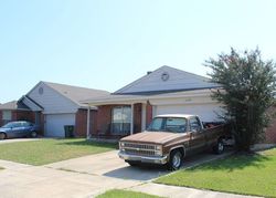 Pre-foreclosure in  OREGON TRL Arlington, TX 76002