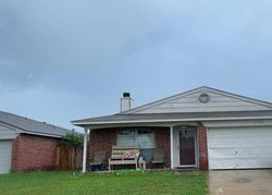 Pre-foreclosure in  OREGON TRL Arlington, TX 76002