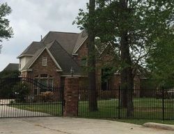 Pre-foreclosure in  EDGEWATER DR Magnolia, TX 77354