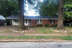 Pre-foreclosure in  CAPRI ST Memphis, TN 38117