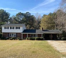 Pre-foreclosure in  DOC KELLAHAN RD Kingstree, SC 29556