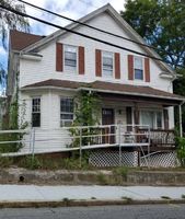 Pre-foreclosure in  RIVER AVE Providence, RI 02908