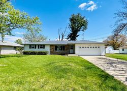 Pre-foreclosure in  N GREENMONT RD Peoria, IL 61614