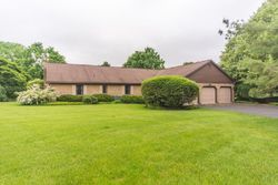Pre-foreclosure in  WYTHE CIR Lancaster, PA 17601