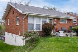 Pre-foreclosure in  KINGSTON DR Pittsburgh, PA 15235