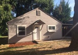 Pre-foreclosure in  POPLAR ST Sweet Home, OR 97386