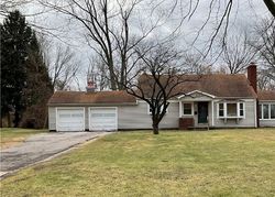 Pre-foreclosure in  MARLAINE DR Toledo, OH 43606