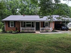 Pre-foreclosure in  JUNCTION RD Mocksville, NC 27028