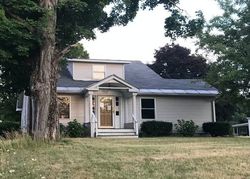 Pre-foreclosure Listing in SPEIGLETOWN RD TROY, NY 12182