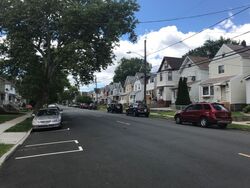Pre-foreclosure in  DAVIS AVE Kearny, NJ 07032