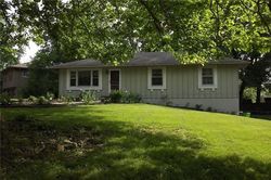 Pre-foreclosure in  OSAGE ST Harrisonville, MO 64701