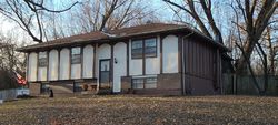 Pre-foreclosure Listing in MILLVIEW DR BUCKNER, MO 64016