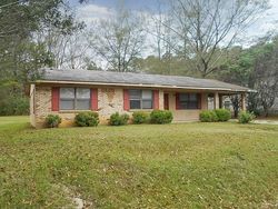 Pre-foreclosure in  24TH ST Mccomb, MS 39648