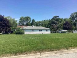 Pre-foreclosure in  S LINCOLN ST Bay City, MI 48708
