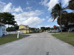 Pre-foreclosure in  SW 141ST CT Miami, FL 33186