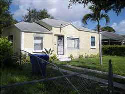 Pre-foreclosure in  NW 64TH ST Miami, FL 33150