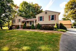 Pre-foreclosure Listing in WINDSOR RD IJAMSVILLE, MD 21754