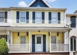 Pre-foreclosure in  KNIGHTSBRIDGE DR Hagerstown, MD 21740
