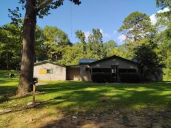Pre-foreclosure in  WALKER GRAVEL PIT RD Dry Prong, LA 71423
