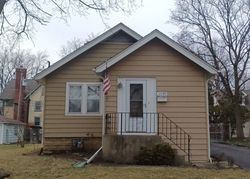 Pre-foreclosure Listing in HAZEL AVE DEERFIELD, IL 60015